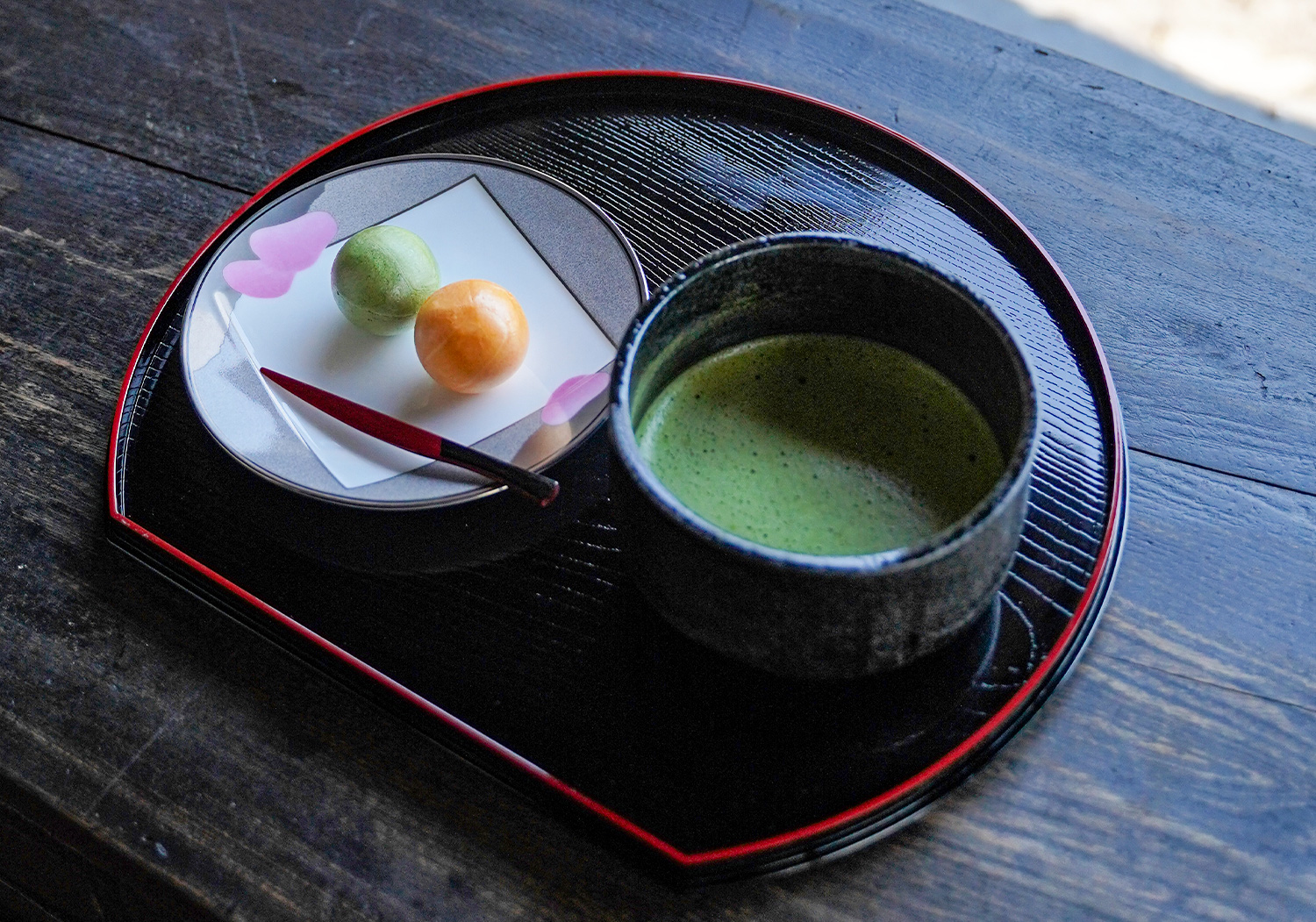 Matcha served as part of the Matcha and Photo Experience at Homon Kaikan